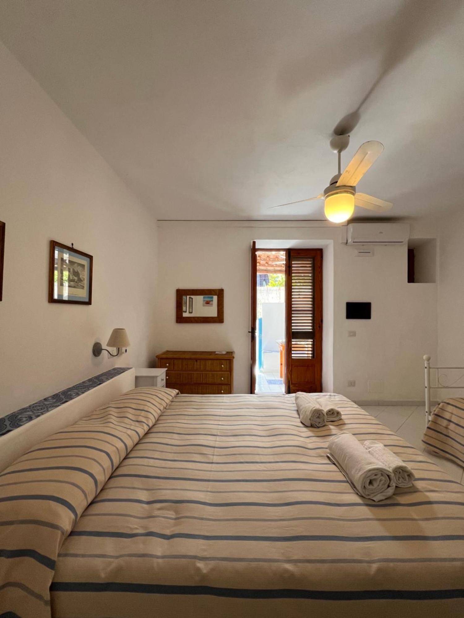 וולקאנו La Casa Al Mare Vulcano מראה חיצוני תמונה
