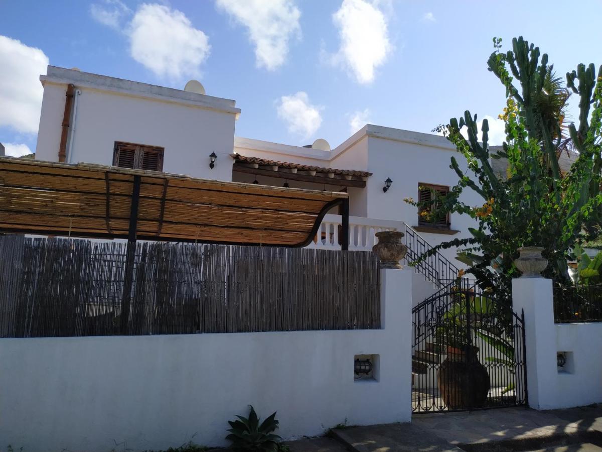 וולקאנו La Casa Al Mare Vulcano מראה חיצוני תמונה