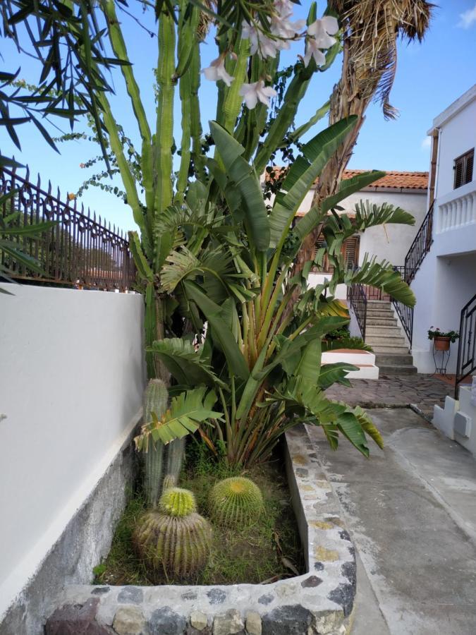 וולקאנו La Casa Al Mare Vulcano מראה חיצוני תמונה